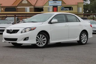 2010 Toyota Corolla photo 4