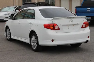 2010 Toyota Corolla photo 6