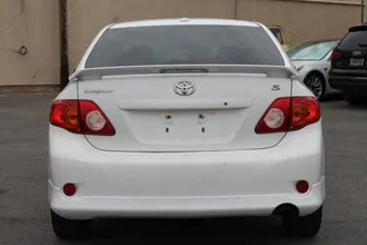 2010 Toyota Corolla photo 7