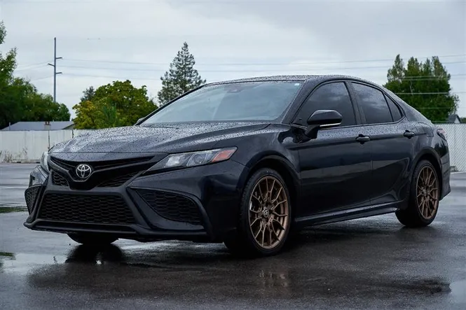 2024 TOYOTA CAMRY