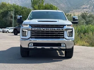 2021 Chevrolet Silverado 3500HD photo 2