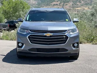 2020 Chevrolet Traverse photo 2