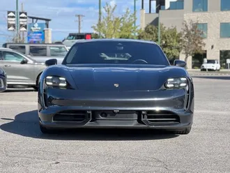 2020 Porsche Taycan photo 2
