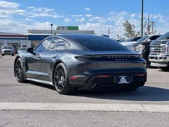 2020 Porsche Taycan photo 6