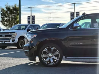 2019 Chevrolet Suburban photo 4