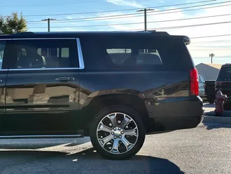 2019 Chevrolet Suburban photo 5