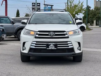 2019 Toyota Highlander photo 2