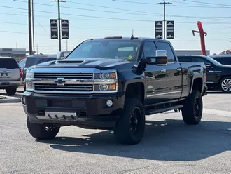 2017 Chevrolet Silverado 3500HD photo 3
