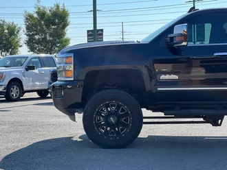 2017 Chevrolet Silverado 3500HD photo 4