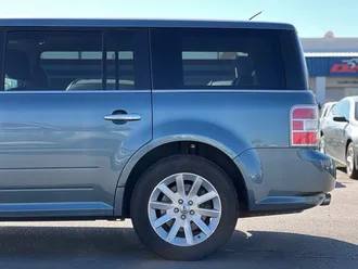 2010 Ford Flex photo 5