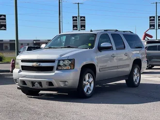 2010 Chevrolet Suburban 1500 photo 3