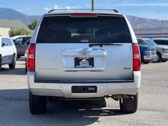 2010 Chevrolet Suburban 1500 photo 7