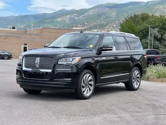 2024 Lincoln Navigator photo 3