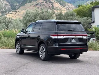 2024 Lincoln Navigator photo 6