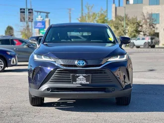 2024 Toyota Venza photo 2