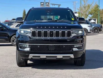 2023 Jeep Wagoneer L photo 2