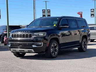 2023 Jeep Wagoneer L photo 3