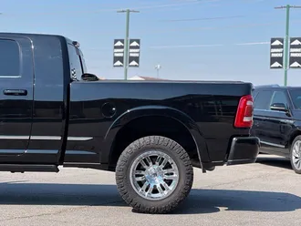 2023 Ram 3500 photo 5