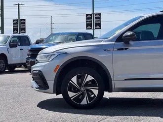 2023 Volkswagen Tiguan photo 4