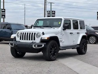 2023 Jeep Wrangler photo 3