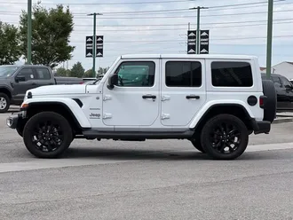 2023 Jeep Wrangler photo 5