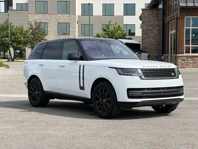 2023 Land Rover Range Rover SE