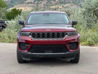 2023 Jeep Grand Cherokee photo 2