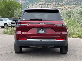 2023 Jeep Grand Cherokee photo 7
