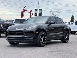 2023 Porsche Macan photo 3