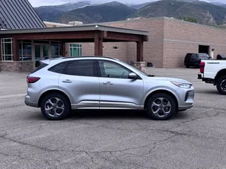 2023 Ford Escape photo 3