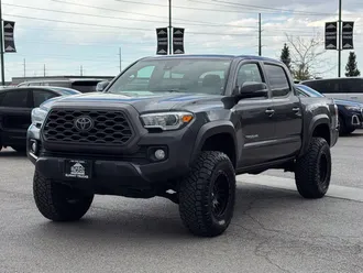 2022 Toyota Tacoma photo 3