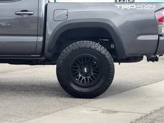 2022 Toyota Tacoma photo 5