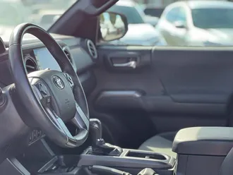 2022 Toyota Tacoma photo 7