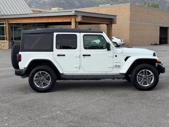 2022 Jeep Wrangler photo 4