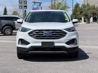 2022 Ford Edge photo 2