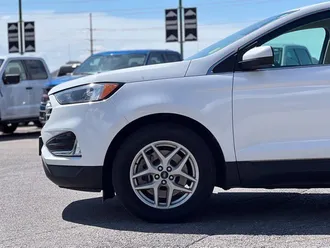 2022 Ford Edge photo 4