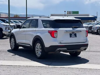 2022 Ford Explorer photo 6