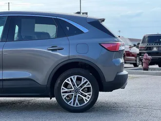 2022 Ford Escape photo 5