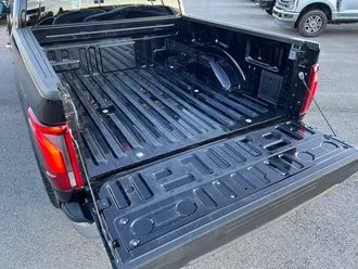 2025 Ford F-150 photo 7