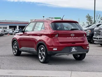 2025 Hyundai Venue photo 6