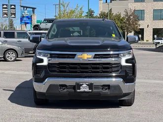 2025 Chevrolet Silverado 1500 photo 2
