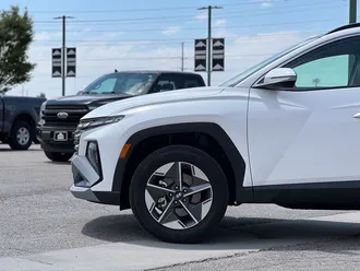 2025 Hyundai Tucson photo 4