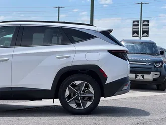 2025 Hyundai Tucson photo 5