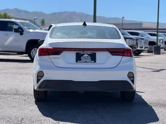 2024 Kia Forte photo 7