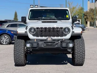 2024 Jeep Wrangler photo 2
