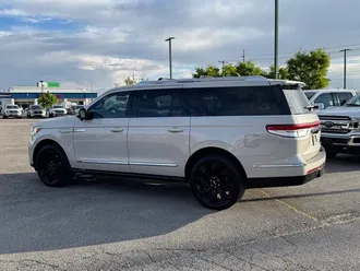 2024 Lincoln Navigator L photo 7