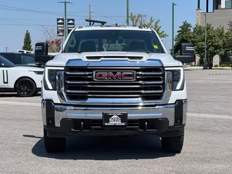 2024 GMC Sierra 3500HD photo 2
