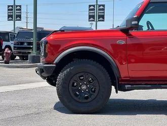 2024 Ford Bronco photo 4