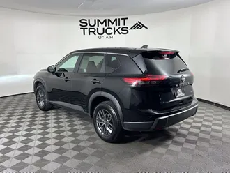 2024 Nissan Rogue photo 4