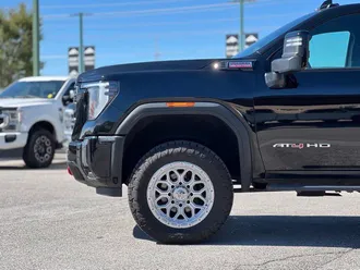 2024 GMC Sierra 3500HD photo 4